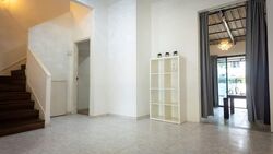 Jalan Pacheli (D19), Terrace #566507541
